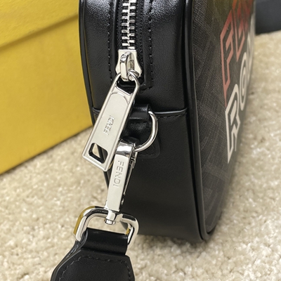 フェンディバッグ内部構造